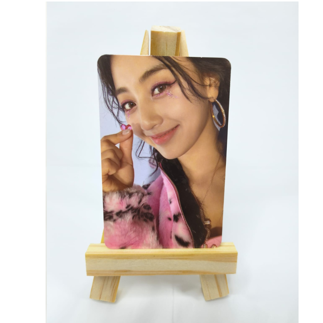 JIHYO (TWICE) - FORMULA OF LOVE O+T=<3 PHOTOCARD
