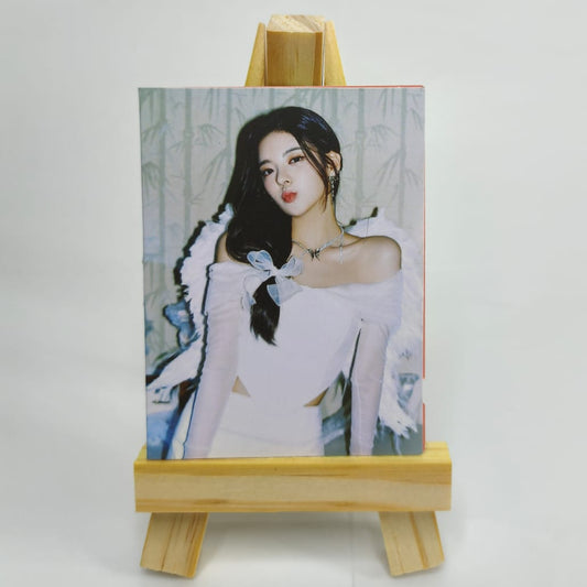 LIA (ITZY) - CHESHIRE SPECIAL EDITION HIDDEN MESSAGE PHOTOCARD