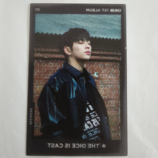 [SEGUNDA OPORTUNIDAD] D1 (DKB) - THE DICE IS CAST FILM PHOTOCARD